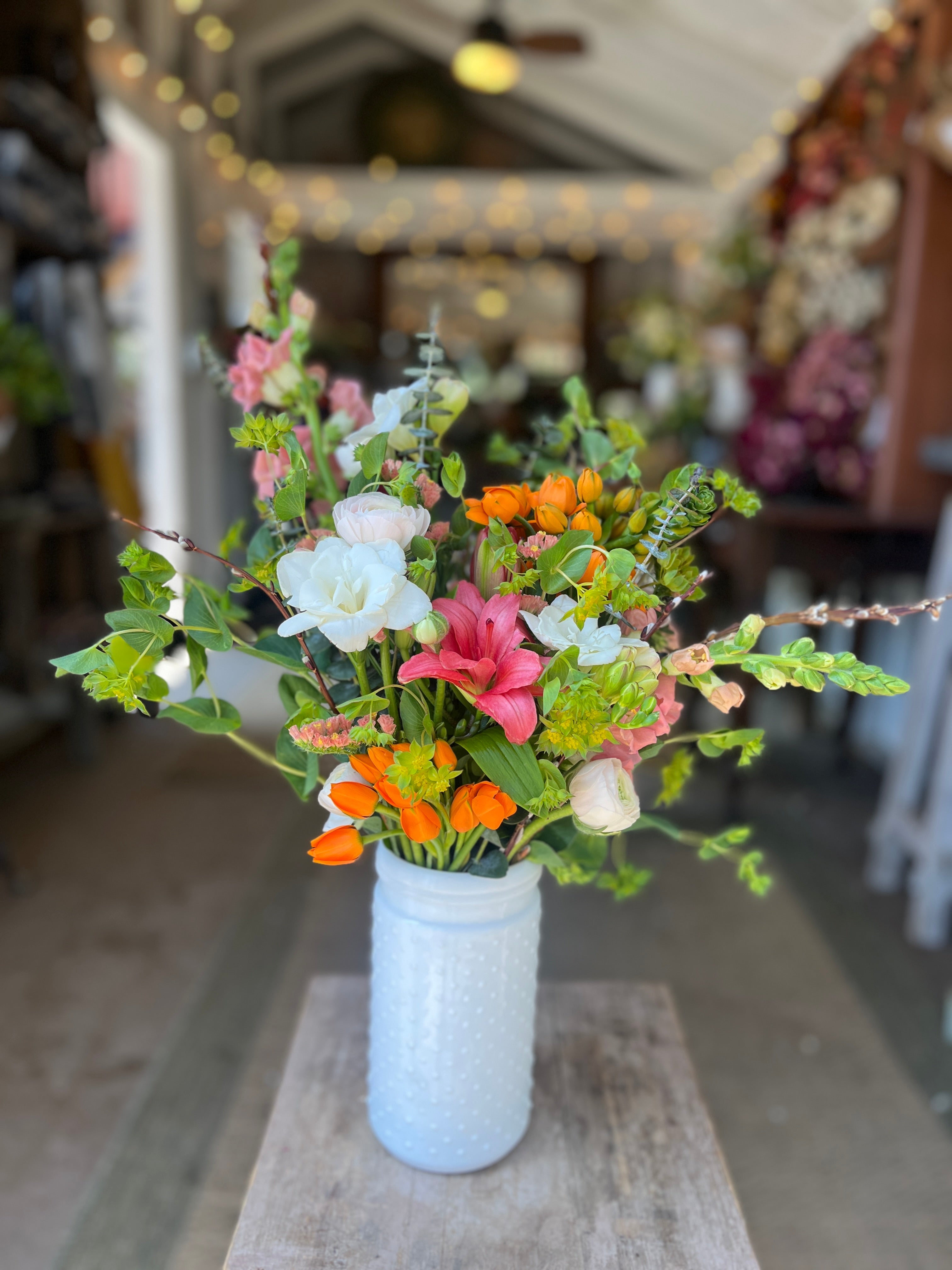 IN LOVING MEMORY 🌸💙💛 — Fresh Flower Vase Tribute | For Moms, Dads & All Beloveds | ESTHER-A-ROSE