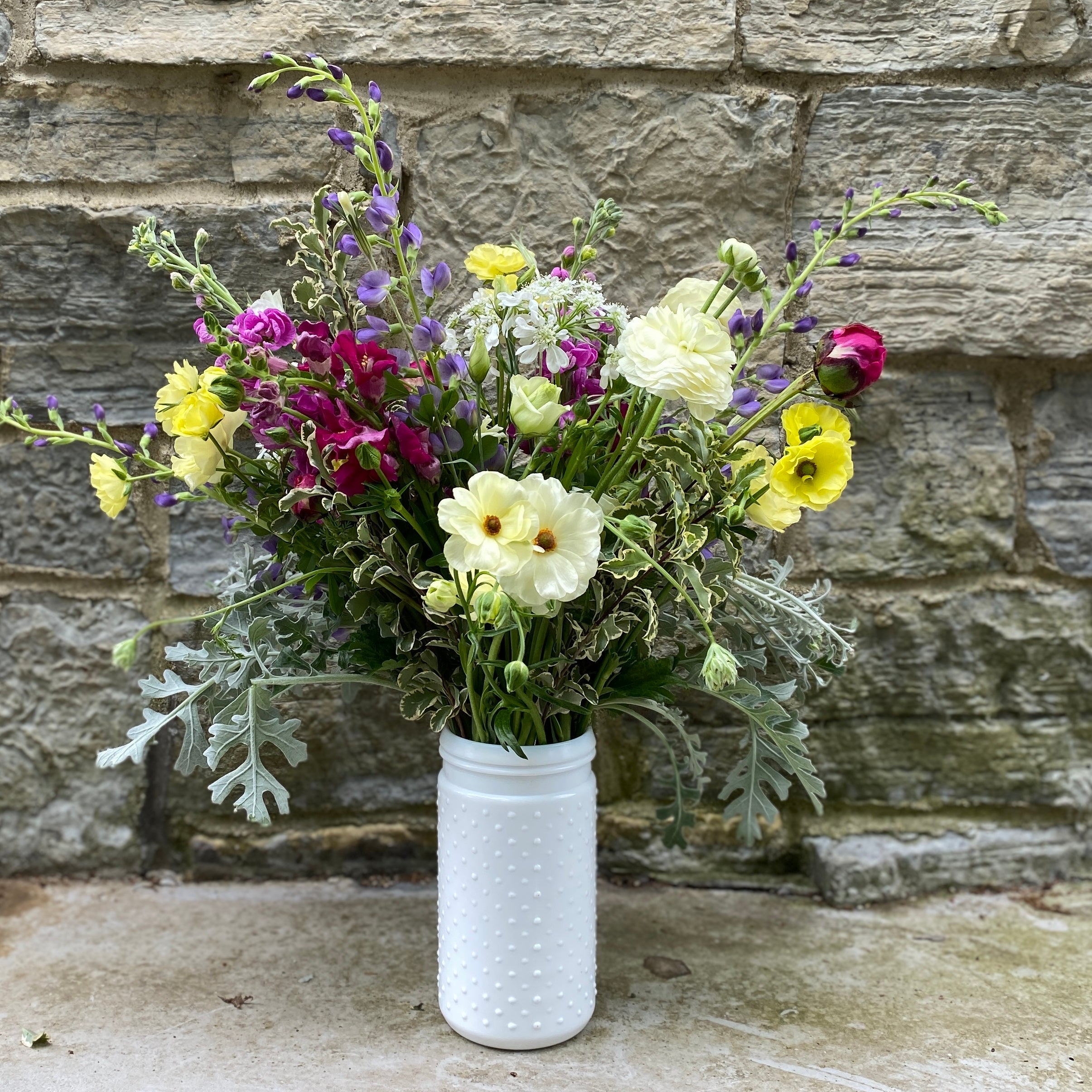IN LOVING MEMORY 🌸💙💛 — Fresh Flower Vase Tribute | For Moms, Dads & All Beloveds | ESTHER-A-ROSE